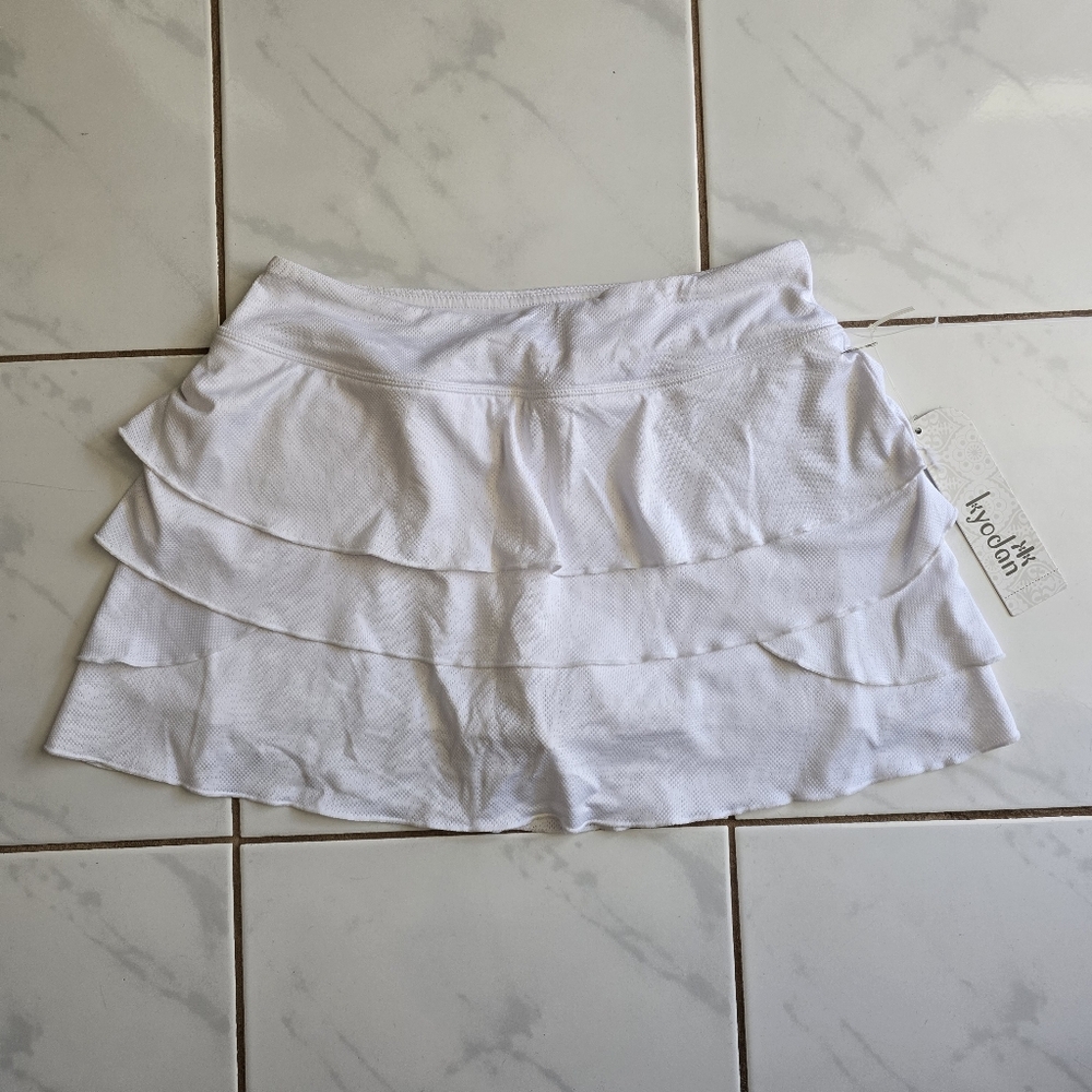 KYODAN White Layered Skirt with Attached Shorts NWT P/S